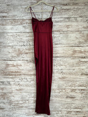 BURGUNDY LONG EVENING GOWN