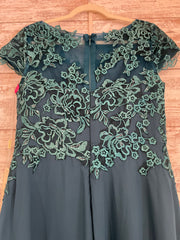 GREEN/FLORAL LONG DRESS (NEW)