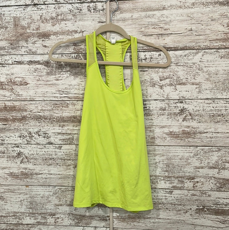 GREEN SLEEVELESS TOP