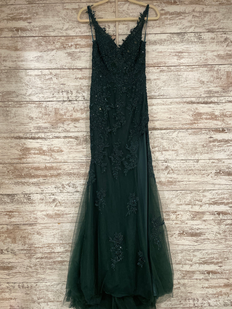 GREEN LACE MERMAID GOWN (NEW)
