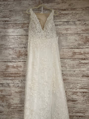 WHITE WEDDING GOWN (NEW) $1699