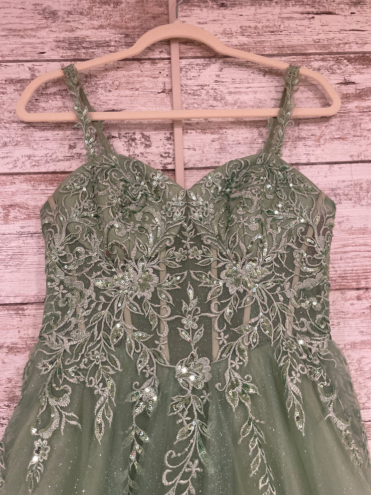 GREEN SPARKLY A LINE GOWN
