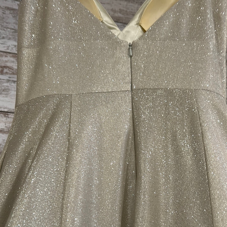 GREEN SPARKLY A LINE GOWN