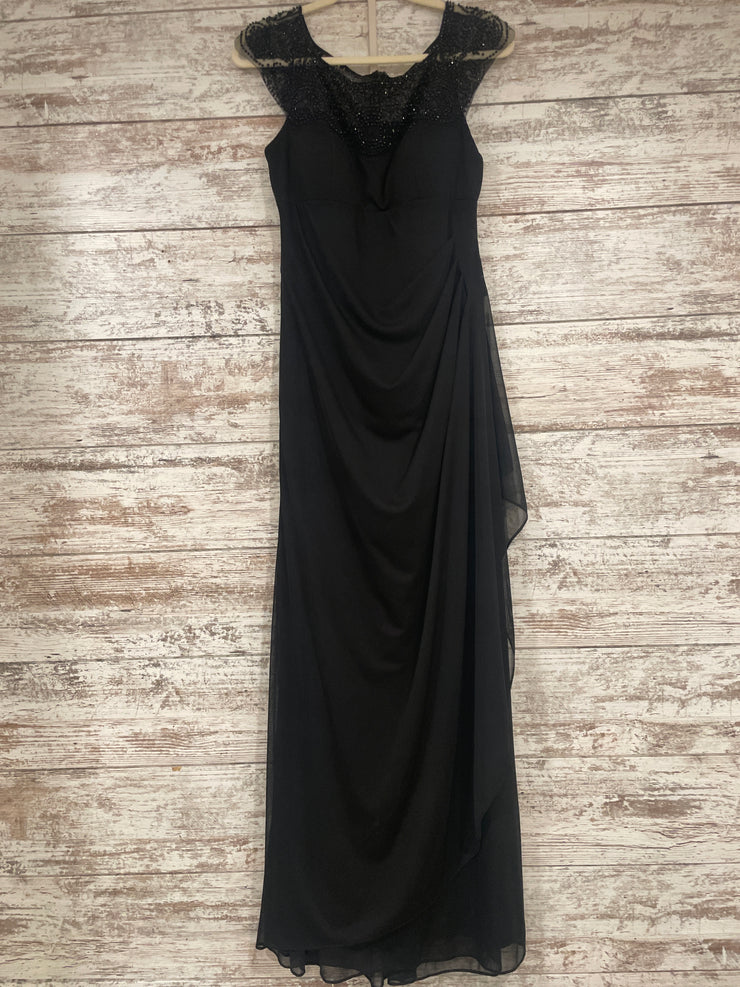BLACK LONG EVENING GOWN