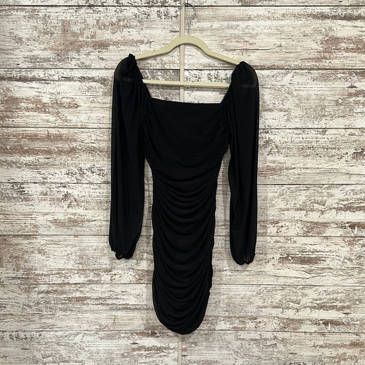 BLACK LONG SLEEVE SHORT DRESS