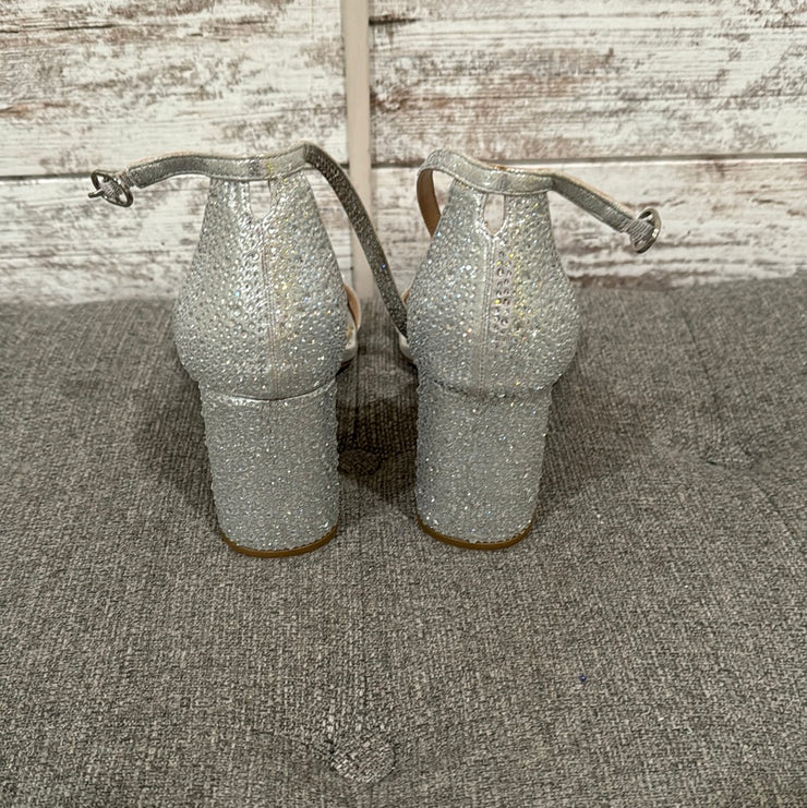 SILVER SPARKLY HEELS