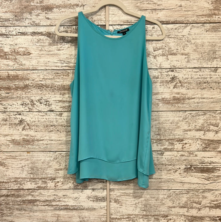 BLUE SLEEVELESS TOP