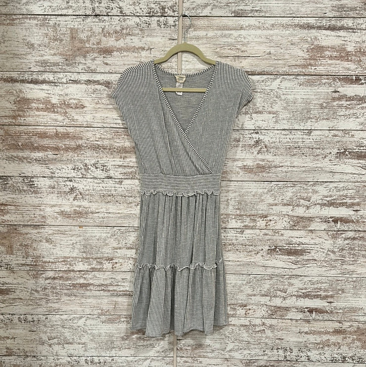 GRAY/WHITE STRIPED DRESS