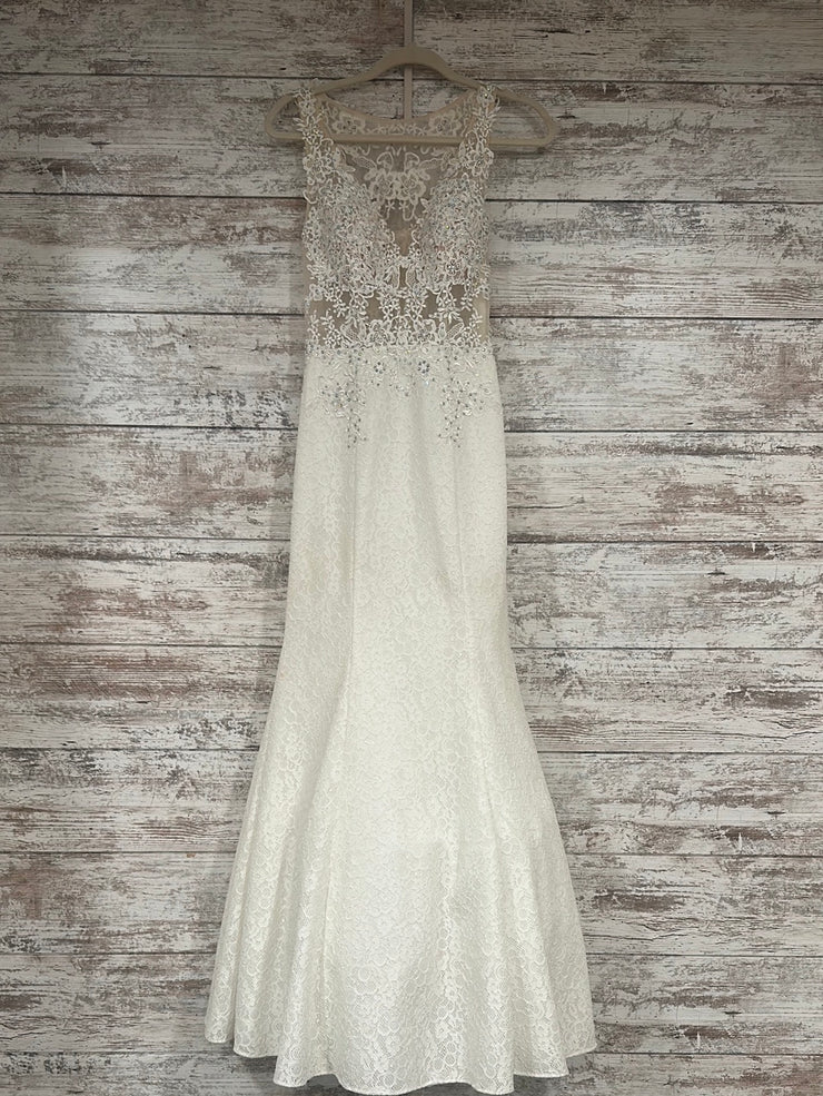 WHITE/LACE MERMAID GOWN