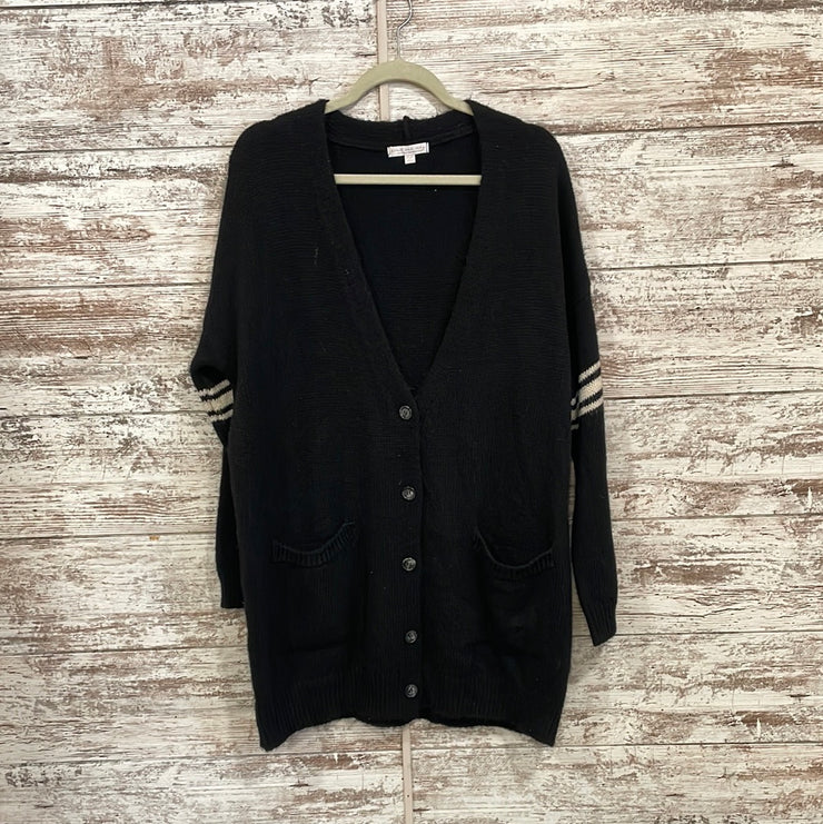 BLACK BUTTON UP CARDIGAN