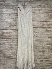 WHITE WEDDING GOWN (NEW)