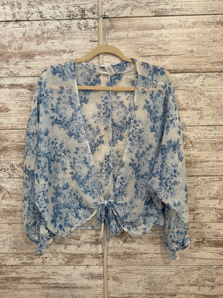 BLUE/WHITE SHEER TOP