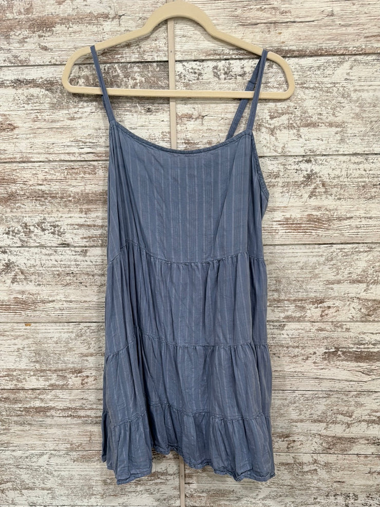 BLUE SLEEVELESS TOP