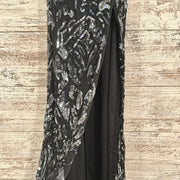 BLACK/SILVER LONG EVENING GOWN
