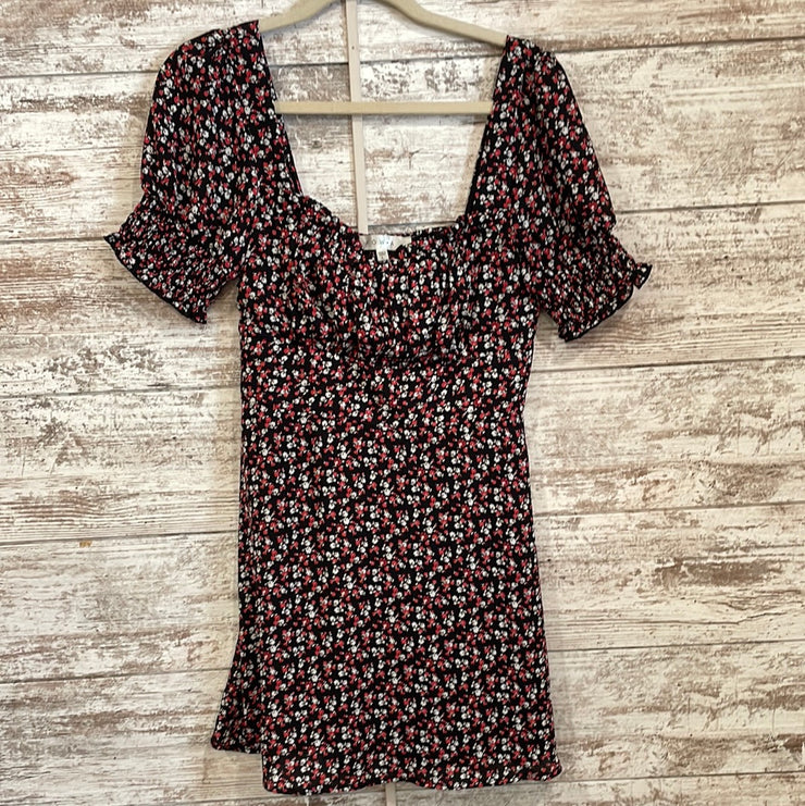 BLACK/RED FLORAL SHORT DRESS