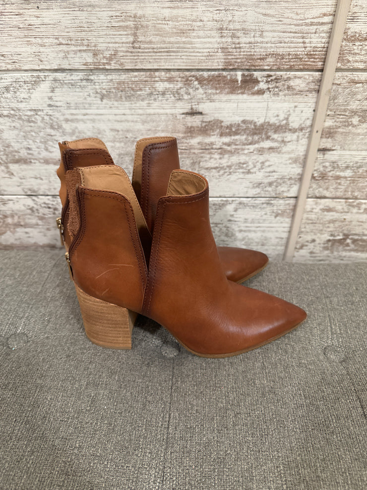BROWN LEATHER BOOTIES $100