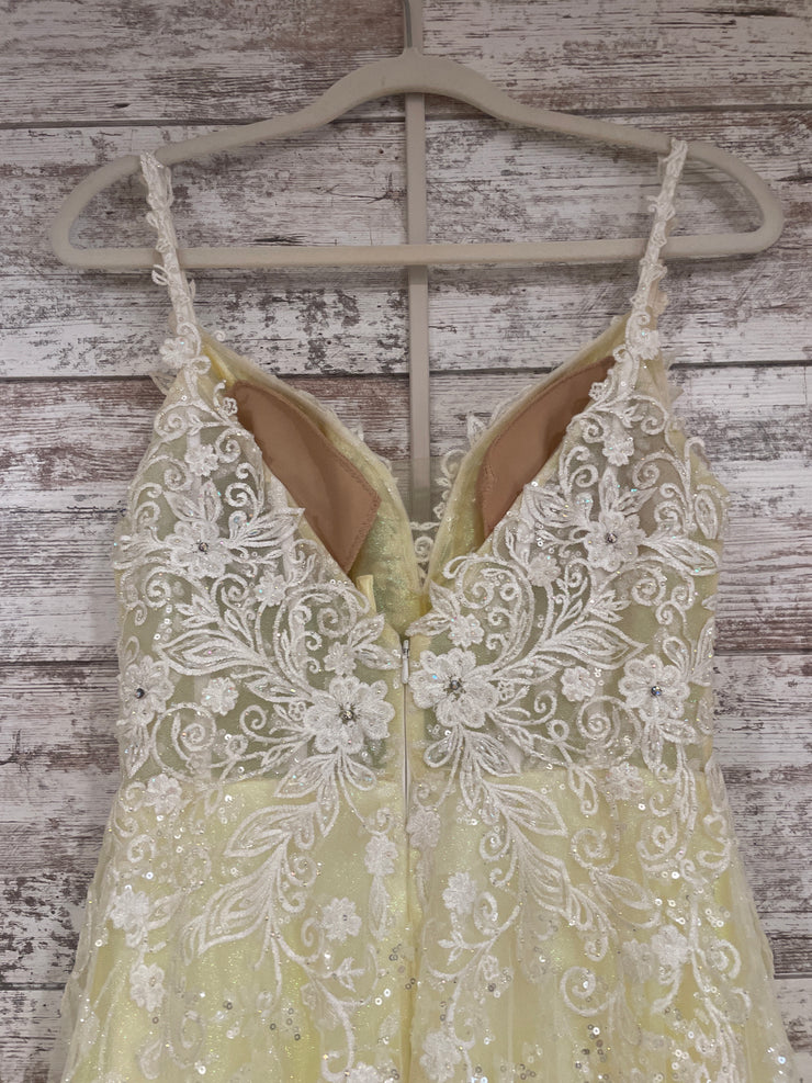 YELLOW/FLORAL SPARKLY A LINE