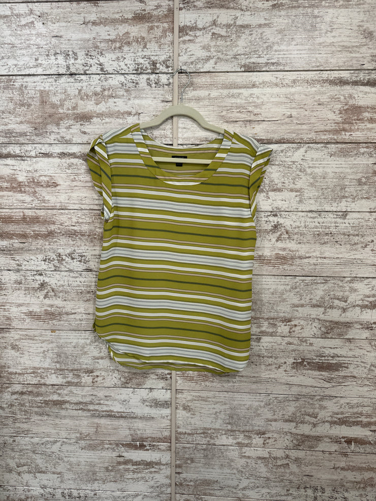 GREEN STRIPED SHORT SLEEVE TOP