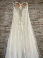 WHITE WEDDING GOWN