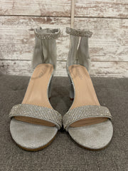 SILVER SPARKLY HEELS