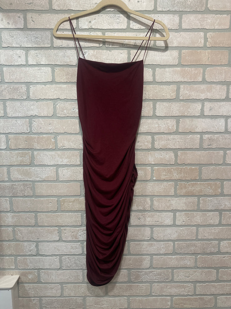 BURGUNDY SHORT DRESS