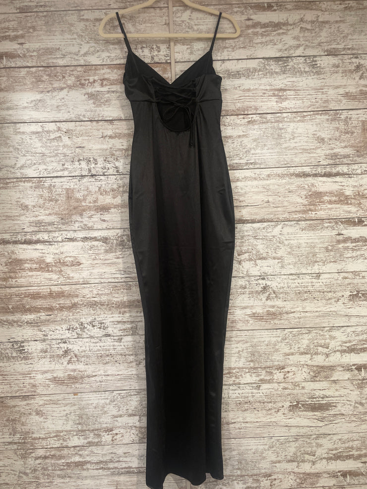 BLACK LONG EVENING GOWN
