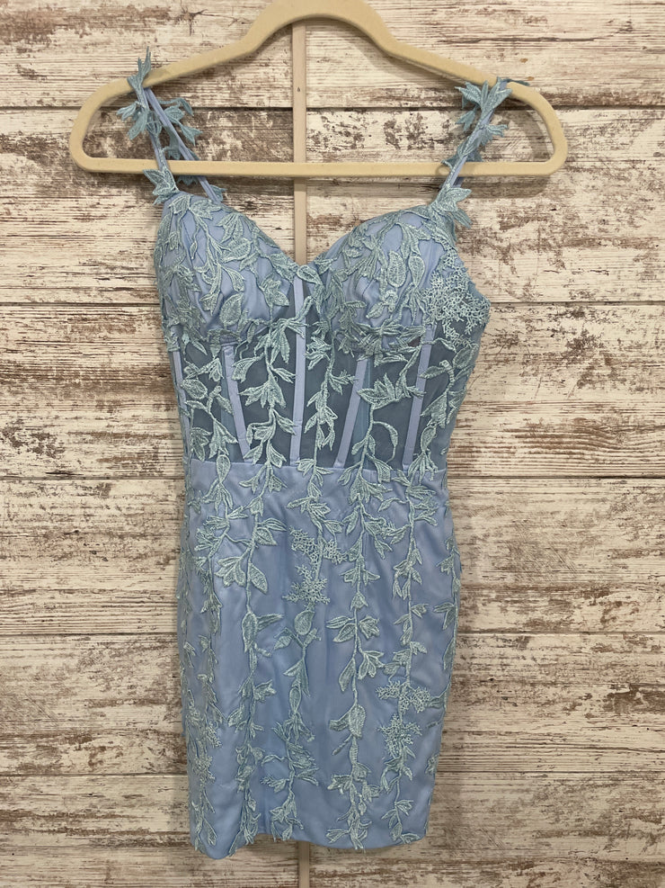 BLUE/FLORAL SHORT DRESS