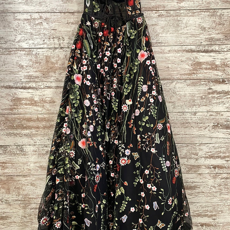 BLACK/FLORAL A LINE GOWN