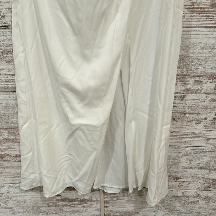 WHITE LONG DRESS (NEW)