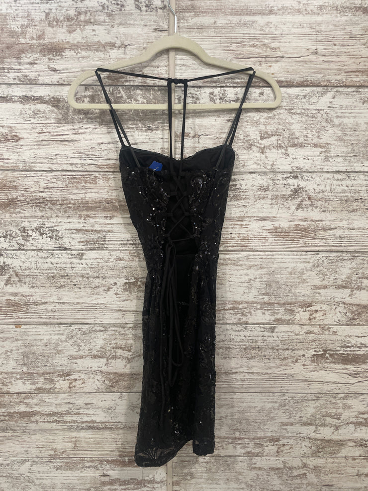BLACK SPARKLY SHORT DRESS