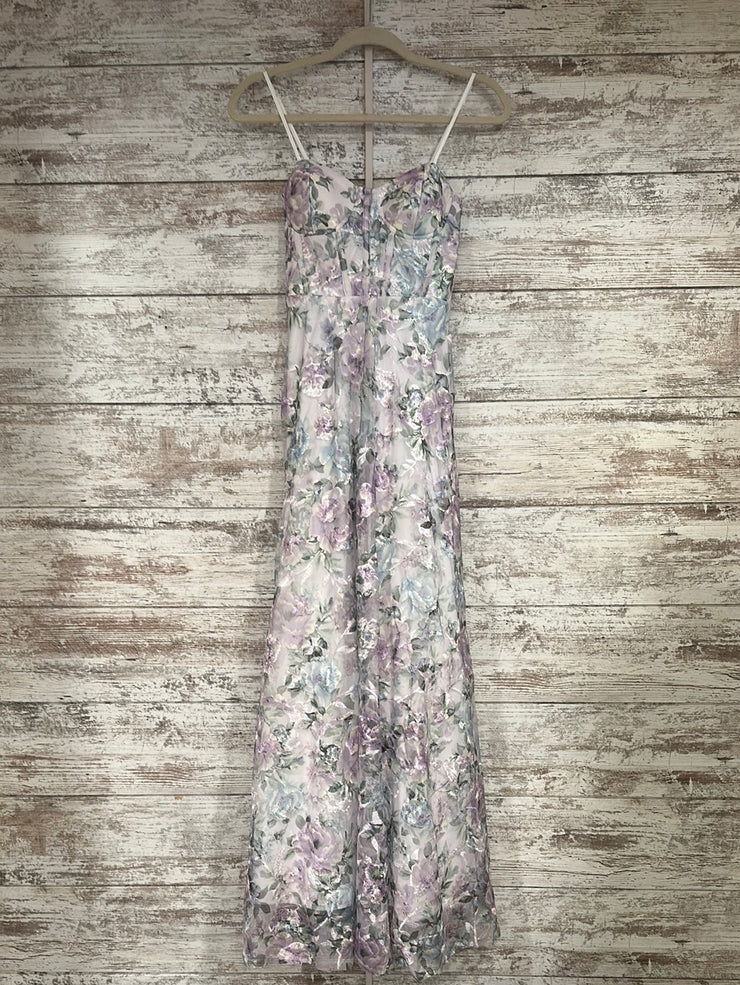 WHITE/PURPLE FLORAL A LINE GOW