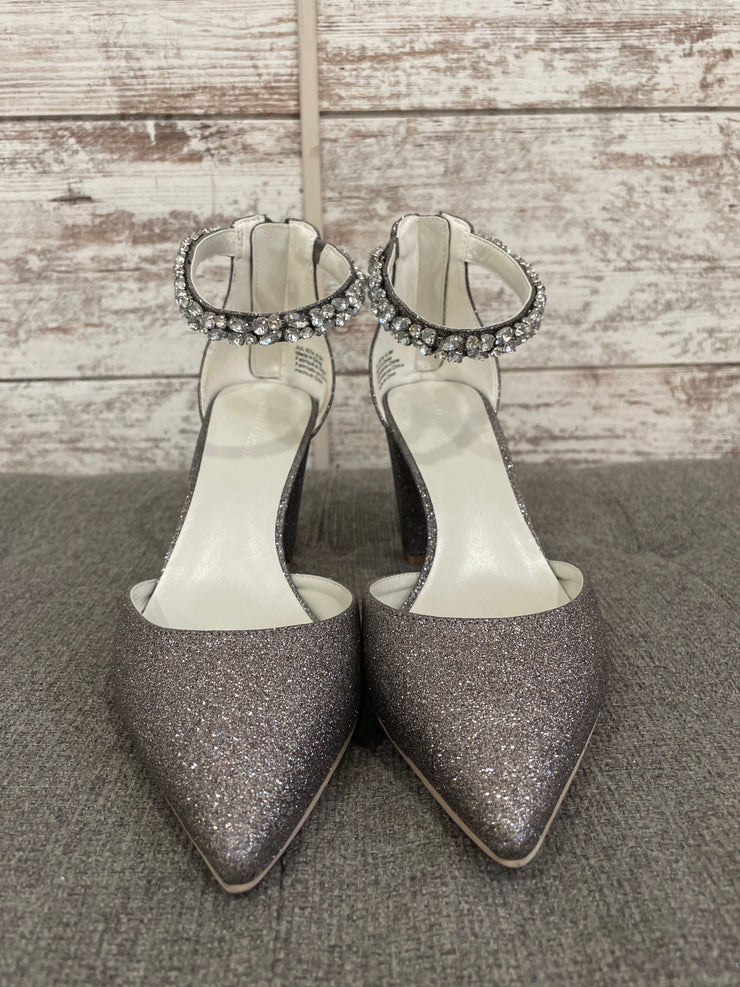 SILVER SPARKLY HEELS (NEW)
