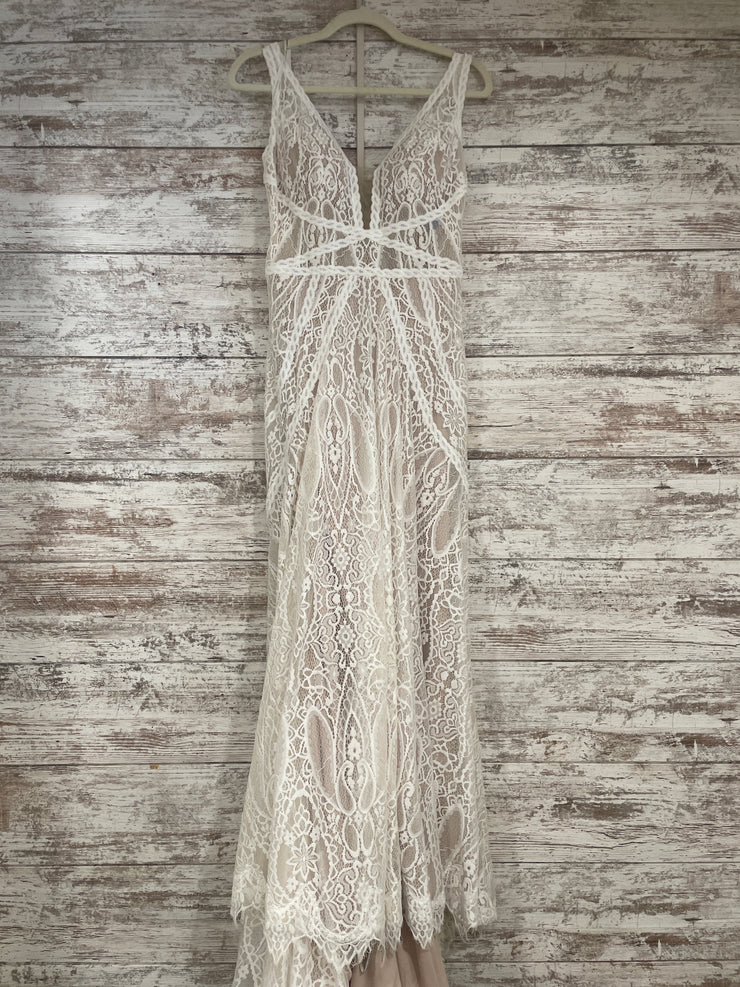IVORY/NUDE WEDDING GOWN $1200