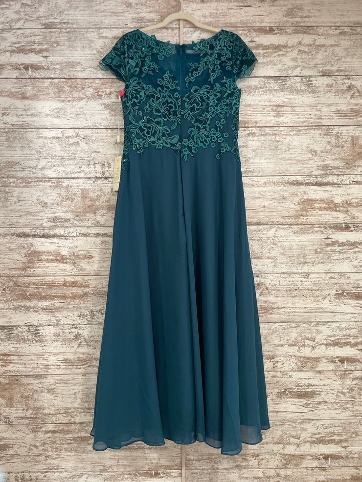 GREEN/FLORAL LONG DRESS (NEW)