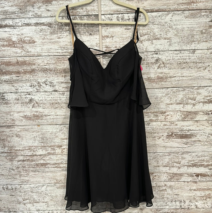 BLACK SHORT DRESS (NEW)