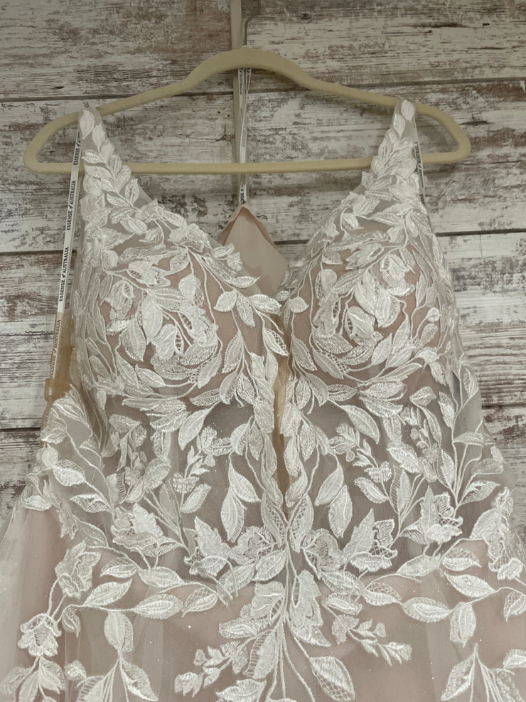 IVORY WEDDING GOWN (NEW) $2500