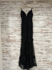 BLACK/FLORAL MERMAID GOWN