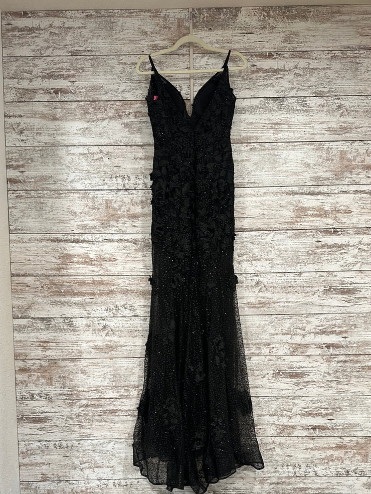 BLACK/FLORAL MERMAID GOWN