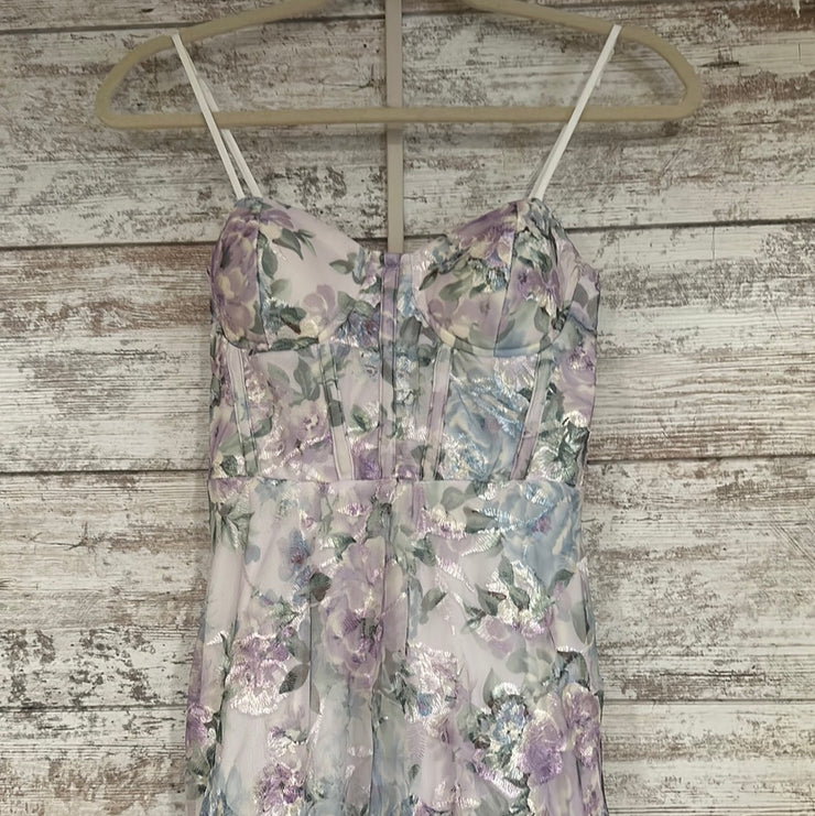 WHITE/PURPLE FLORAL A LINE GOW