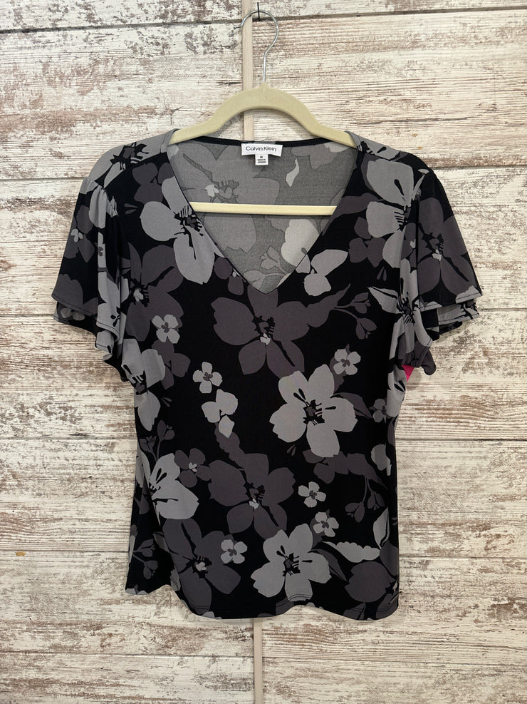 BLACK/GRAY FLORAL TOP