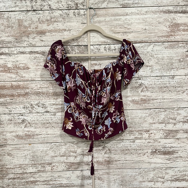 PURPLE/FLORAL SHORT SLEEVE TOP