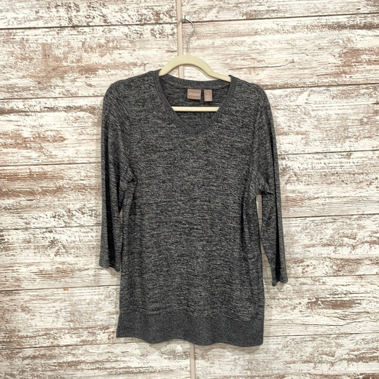 GRAY LONG SLEEVE SWEATER