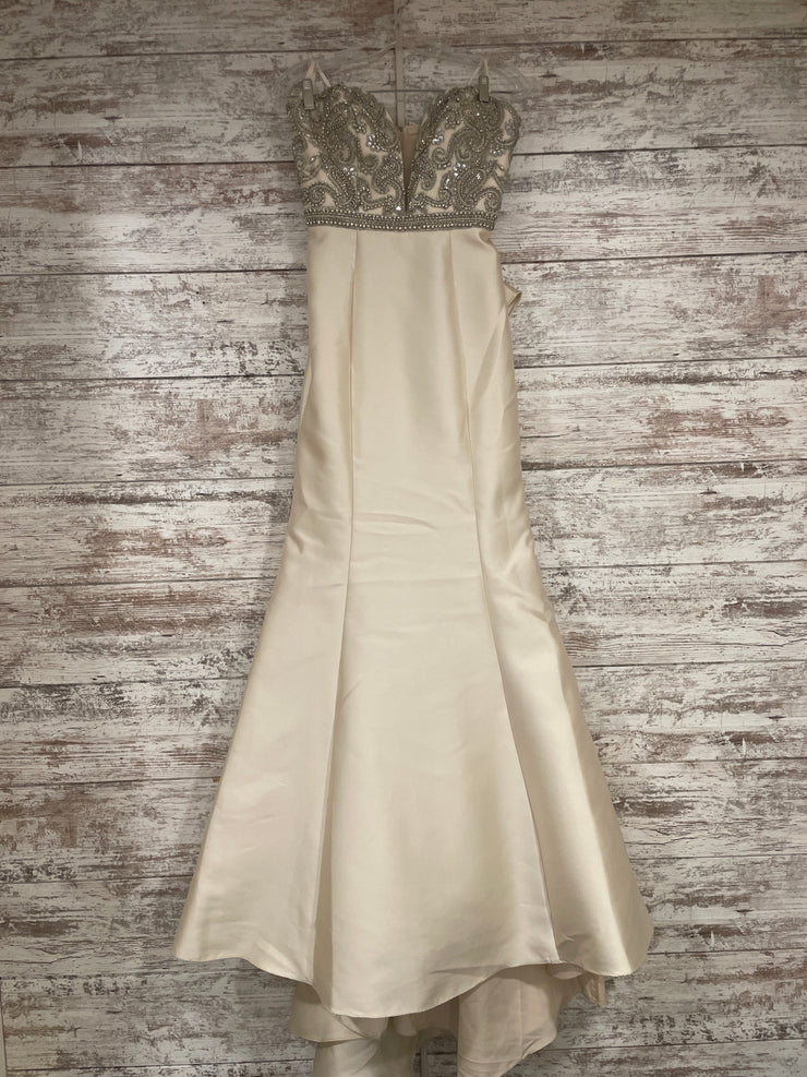 IVORY/BEADED TOP MERMAID (NEW)