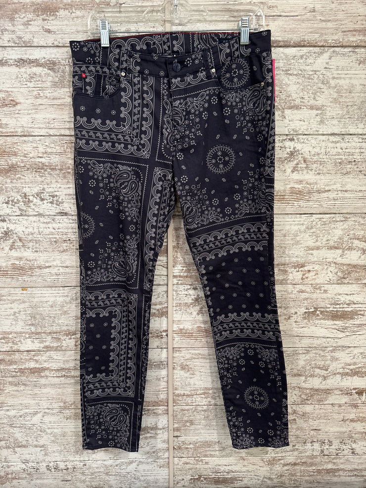 NAVY/WHITE FLORAL PANTS $72