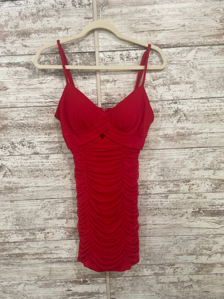 RED FITTED SHORT DRESS