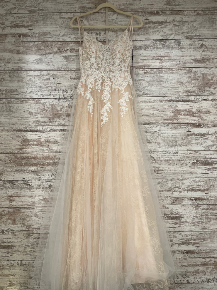 IVORY/FLORAL A LINE GOWN (NEW)