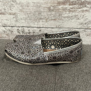 SILVER SPARKLY SLIP ONS