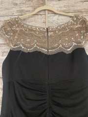 BLACK/SILVER LONG EVENING GOWN