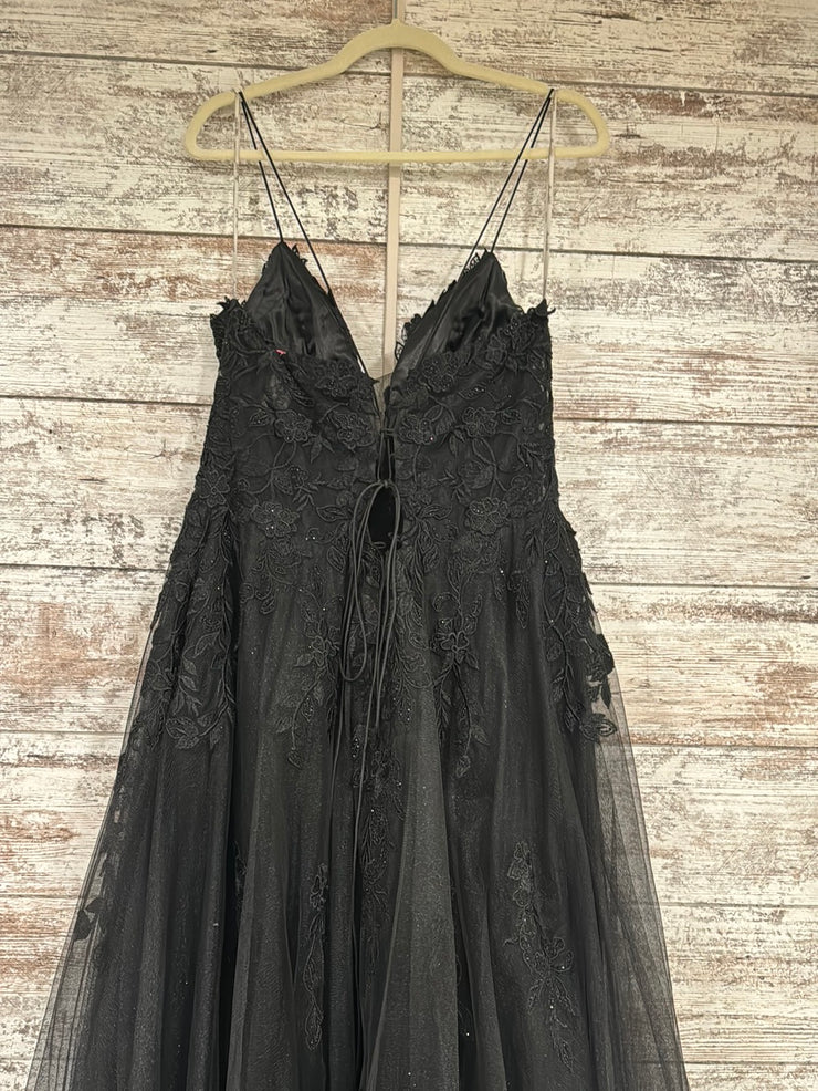 BLACK/FLORAL SPARKLY A LINE