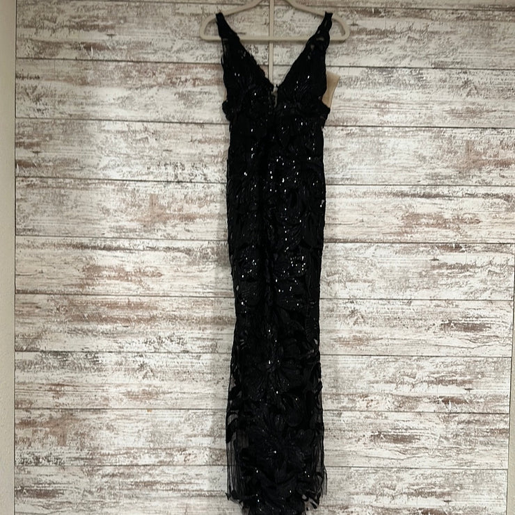 BLACK/FLORAL MERMAID GOWN